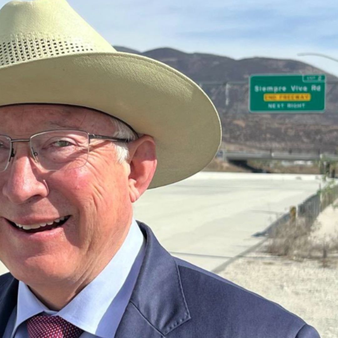 El embajador de Estados Unidos en México, Ken Salazar, en Tijuana, Baja California