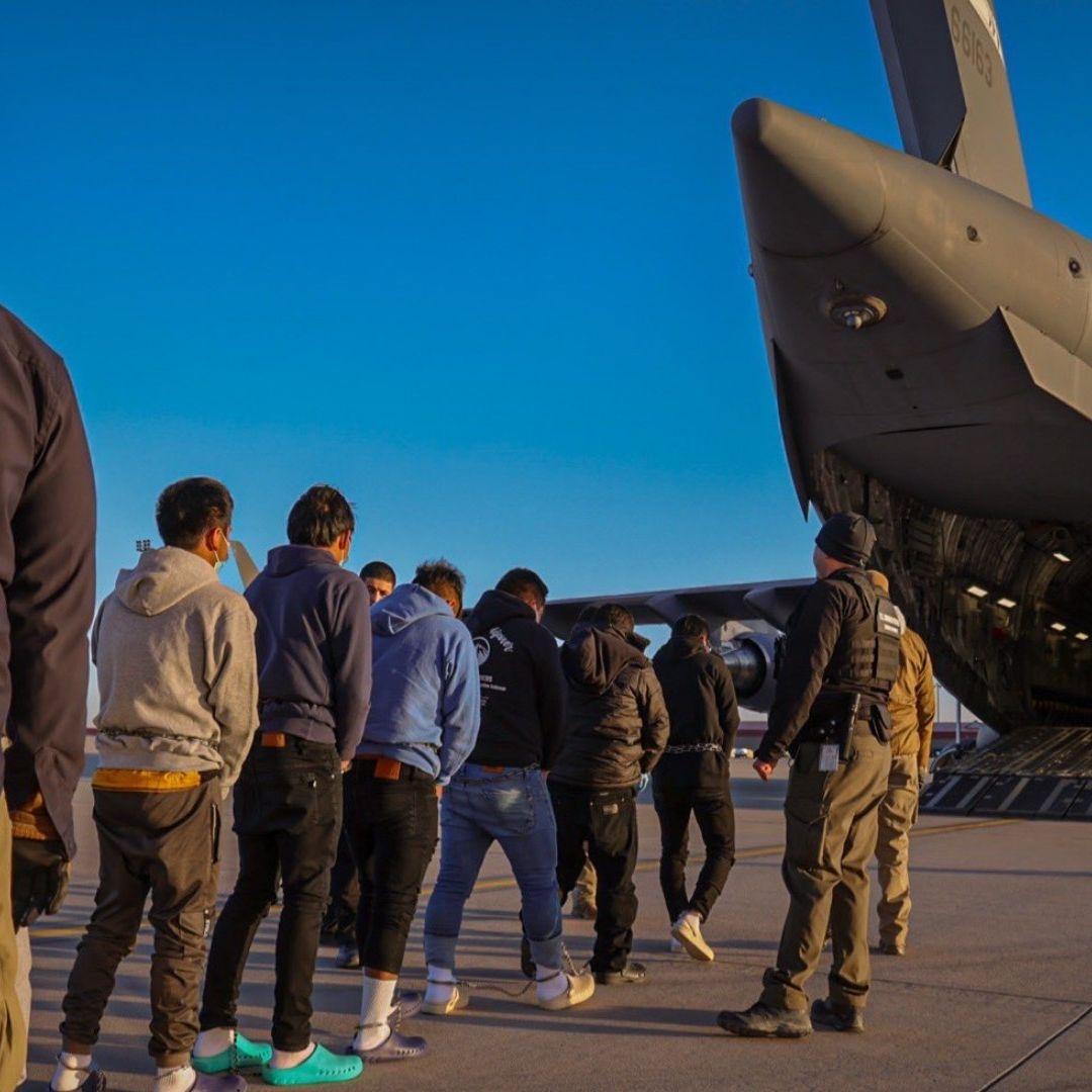 Primeros migrantes deportados en vuelos desde Estados Unidos