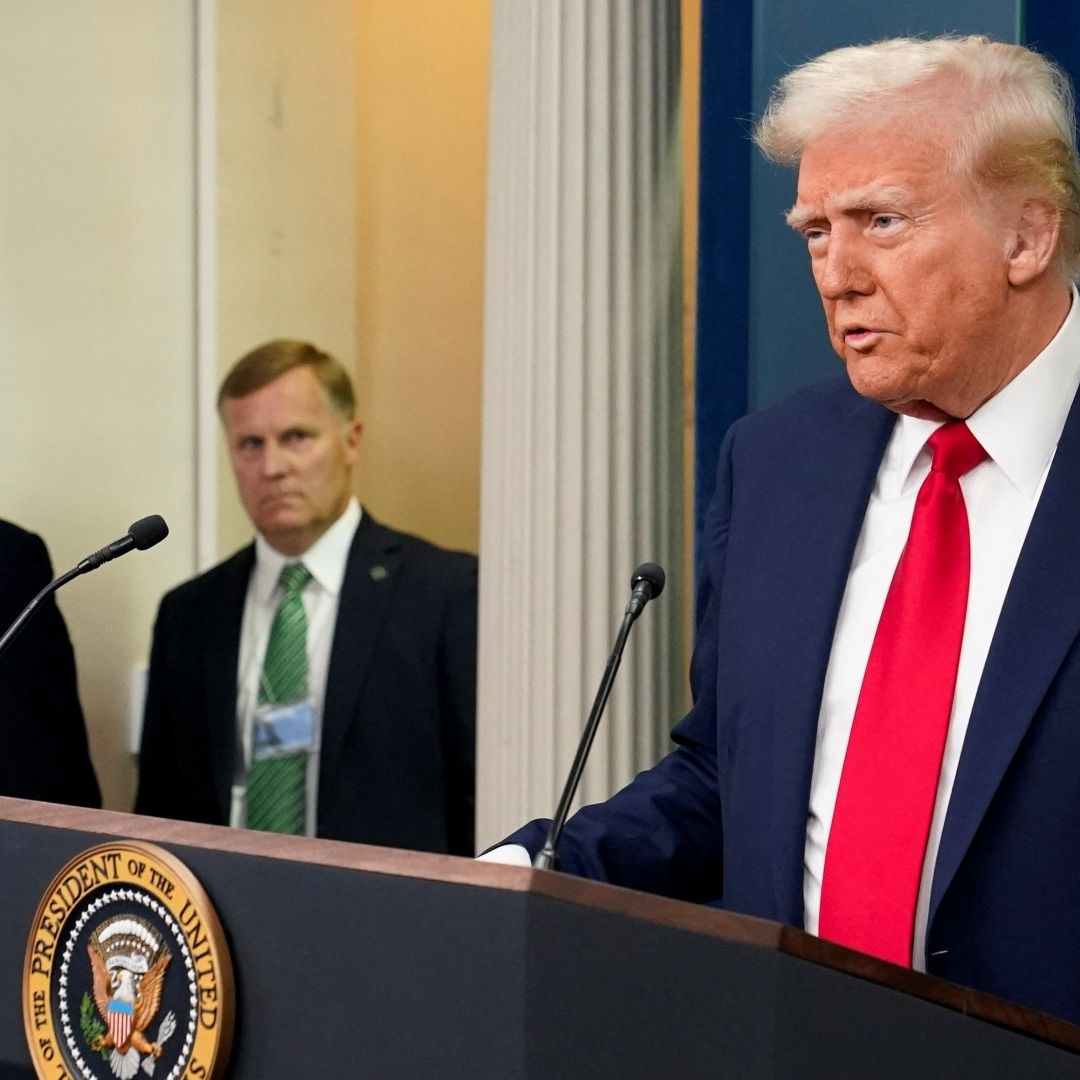 Trump, presidente de Estados Unidos, da conferencia por accidente aéreo en Washington