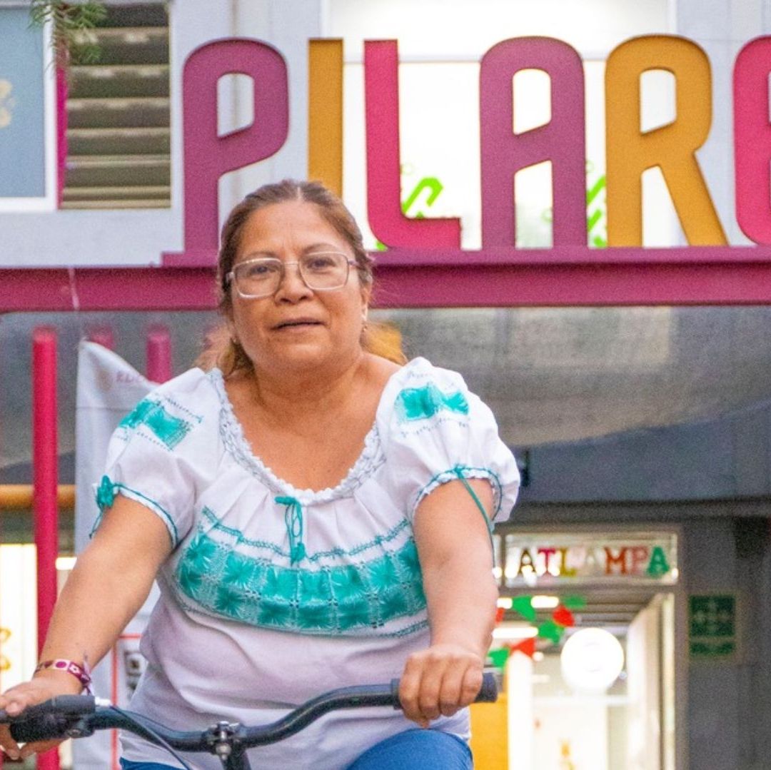 La Beca Pilares 2025 abrirá el registro y aquí te decimos si se pueden inscribir mujeres mayores de 30 años