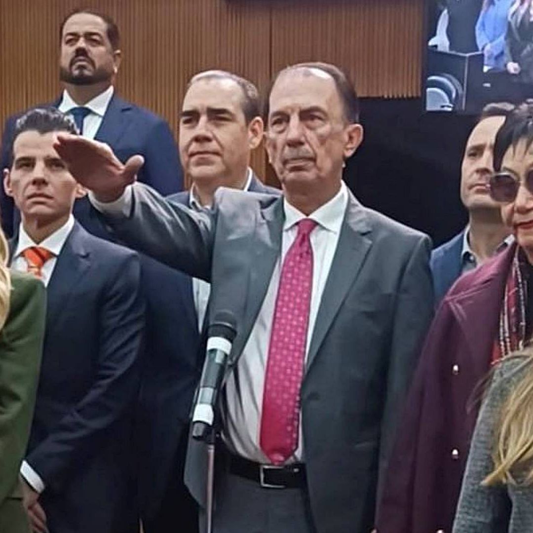 Javier Flores Saldívar rinde protesta como fiscal de Nuevo León