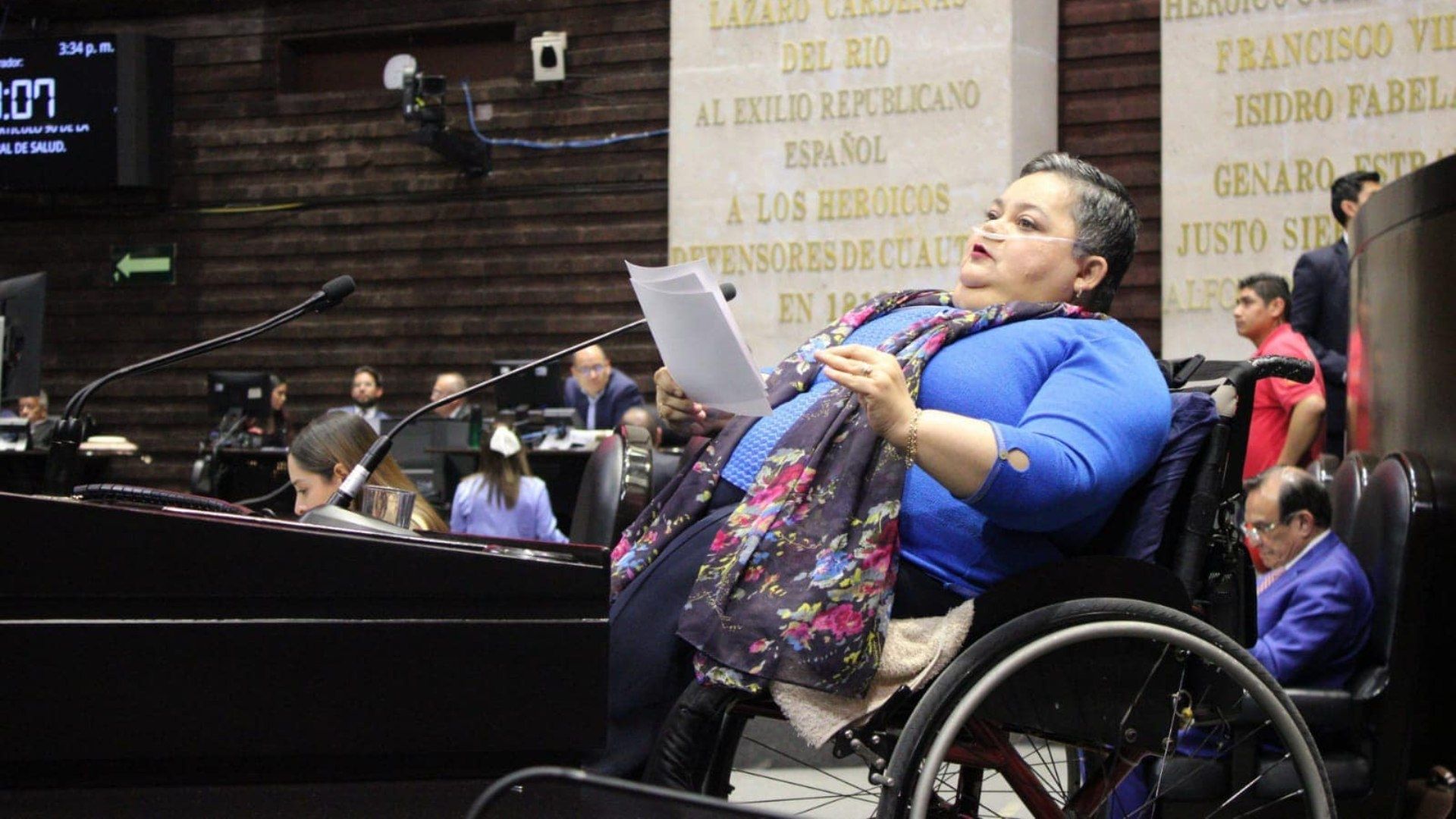 Norma Aceves en una sesión en la Cámara de Diputados