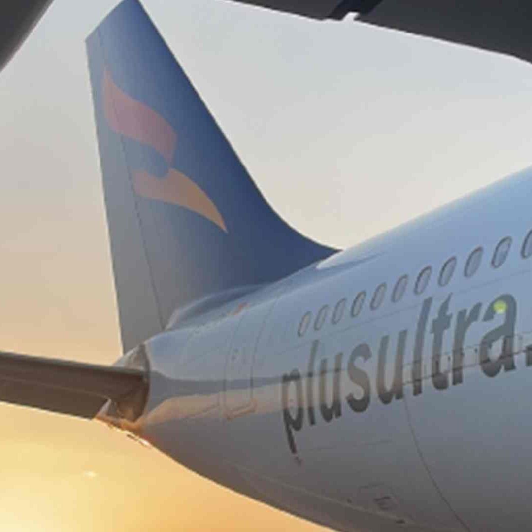 Avión de la aerolínea española Plus Ultra