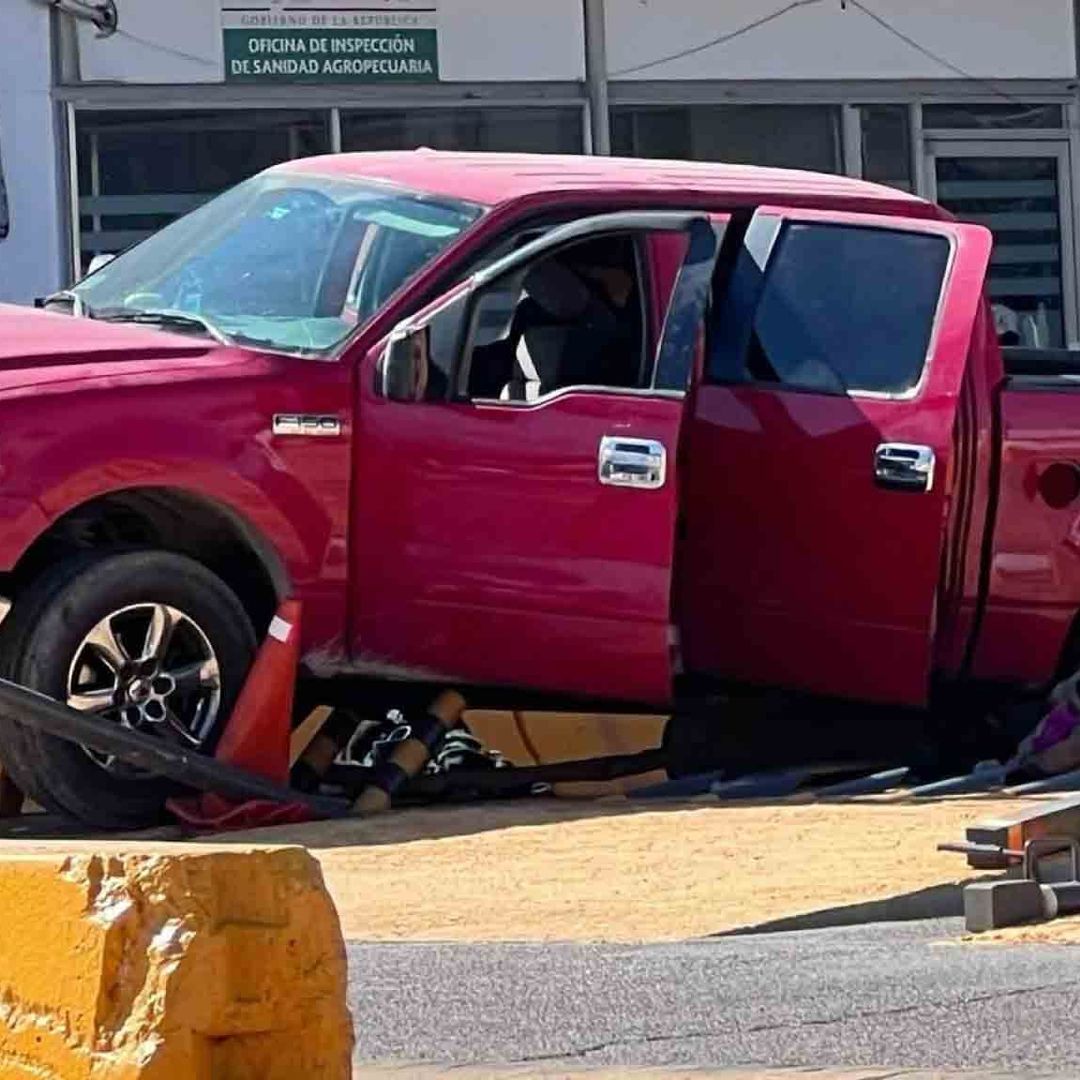 Detienen a Conductor por Intentar Huir en Puente Internacional en Matamoros