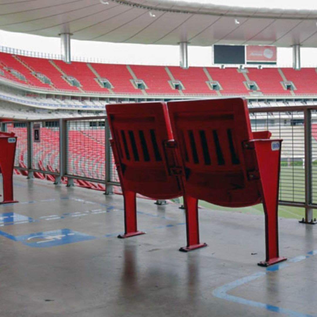 FMF Confirma Veto al Estadio Akron: Chivas vs Cruz Azul se Jugará a Puerta Cerrada