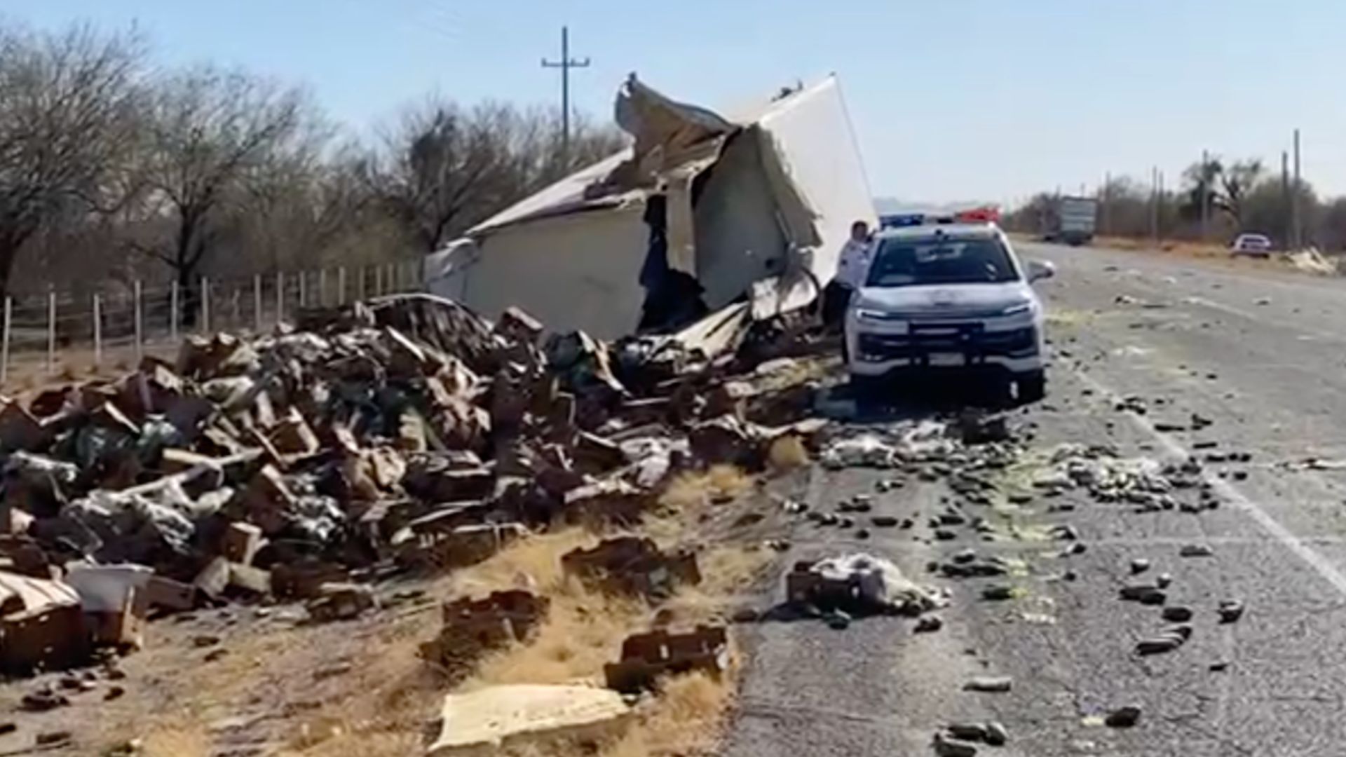 Chocan de Frente Dos Tráilers en Carretera Hermosillo - Bahía de Kino