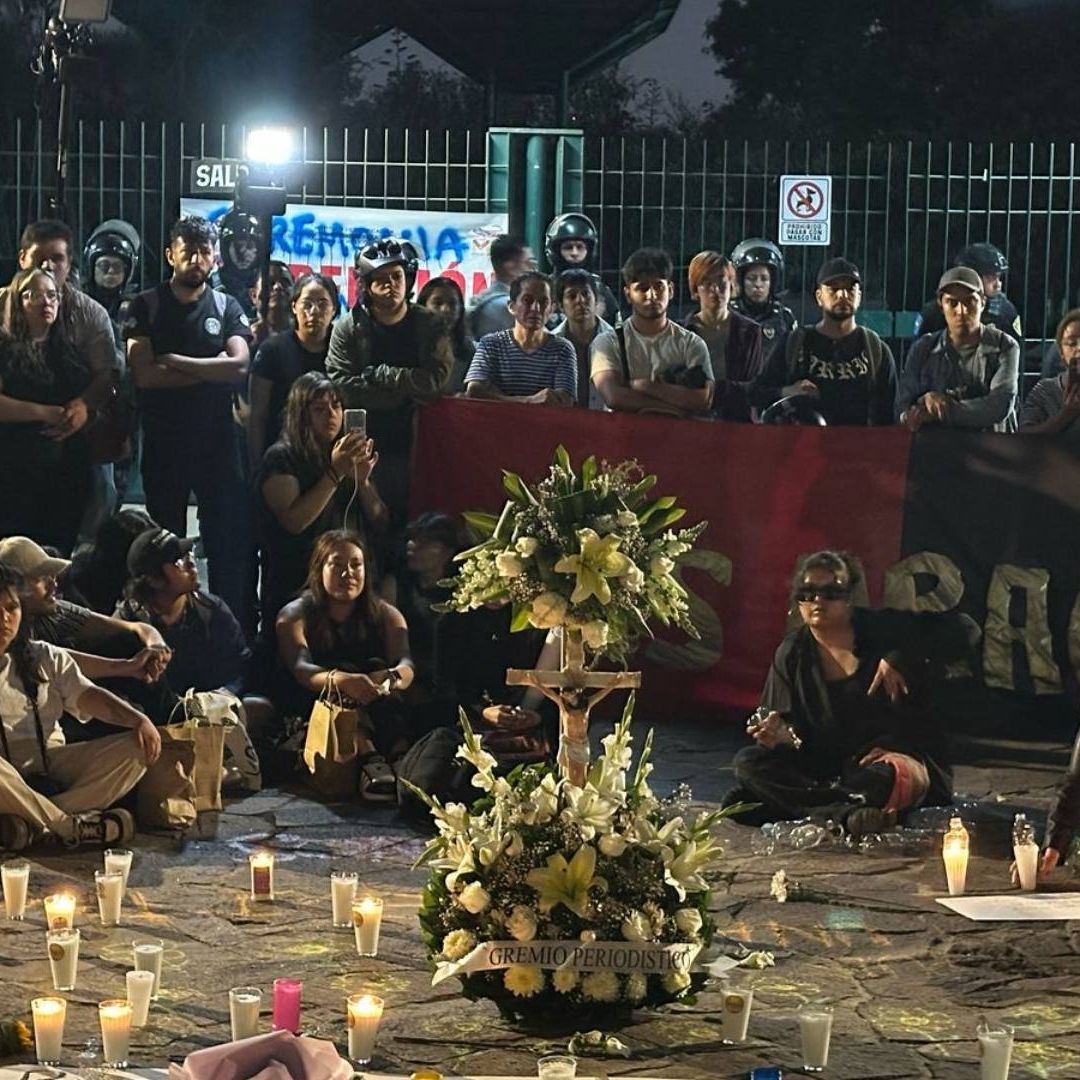 Los manifestantes realizaron una velada para exigir justicia.