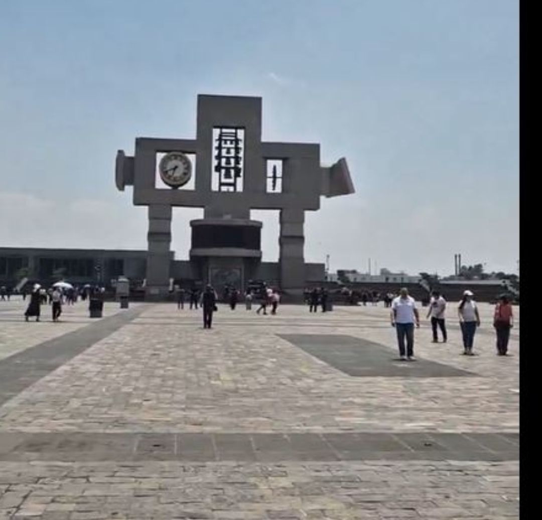 Iglesias de México Doblaron las Campanas en Señal de Luto por Muerte del Papa Francisco