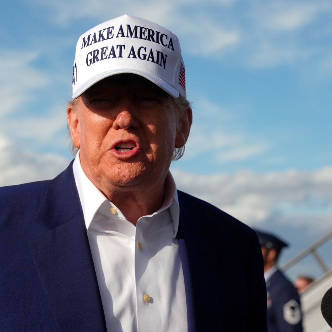 Trump da prórroga de aplicación de aranceles a Unión Europea