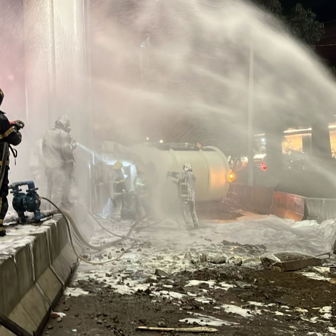 Accidente de pipa de Pemex en Periférico CDMX hoy, 26 de mayo de 2025