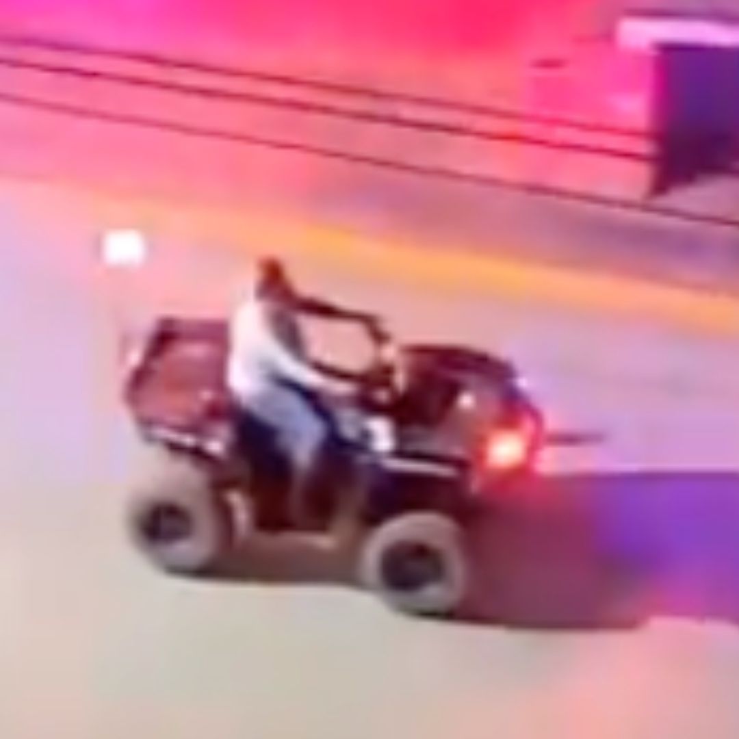 Mujer Embarazada Apuñala a Policía y Roba Patrulla Cuatrimoto en Tetela de Ocampo Puebla