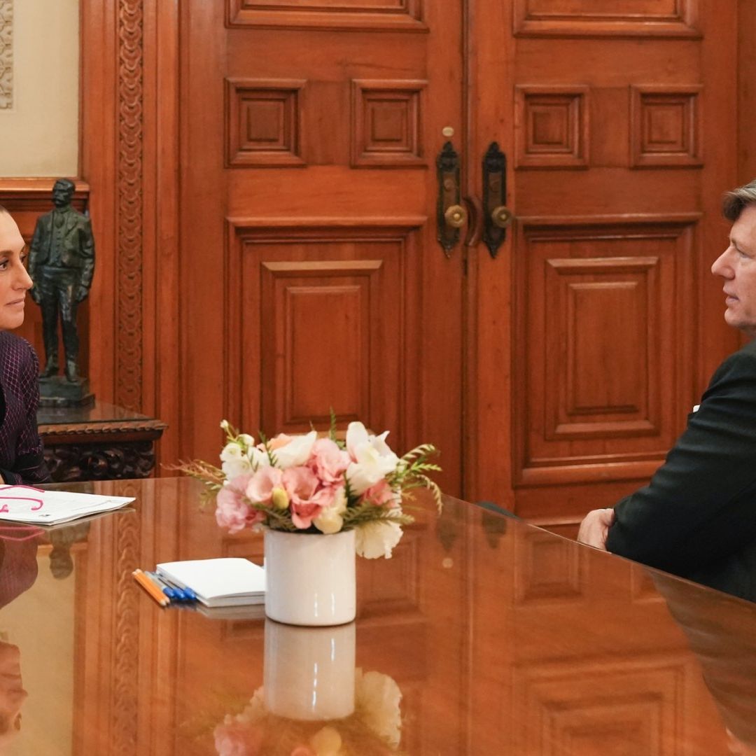 Claudia Sheinbaum y Christopher Landau, en Palacio Nacional