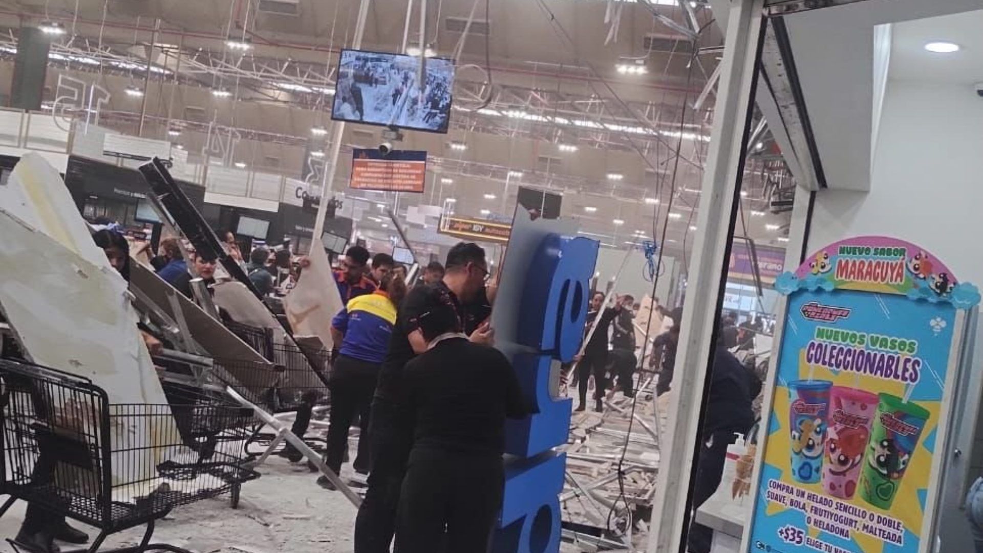 Desplome de Plafón de Supermercado Deja 2 Heridos en Benito Juárez, CDMX