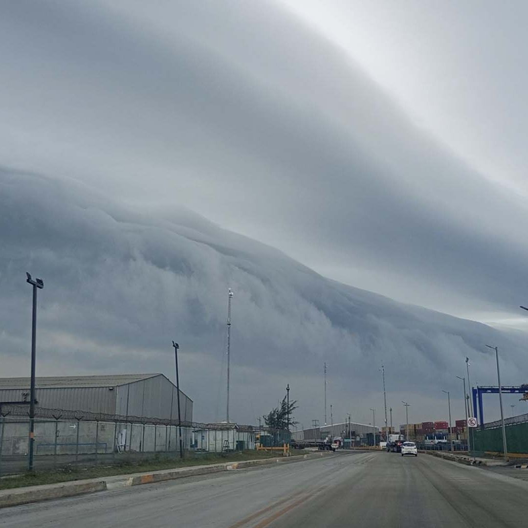 Enorme Nube 'Shelf Cloud' Cubre el Cielo de Tampico y Ciudad Madero ¿Qué Significa?