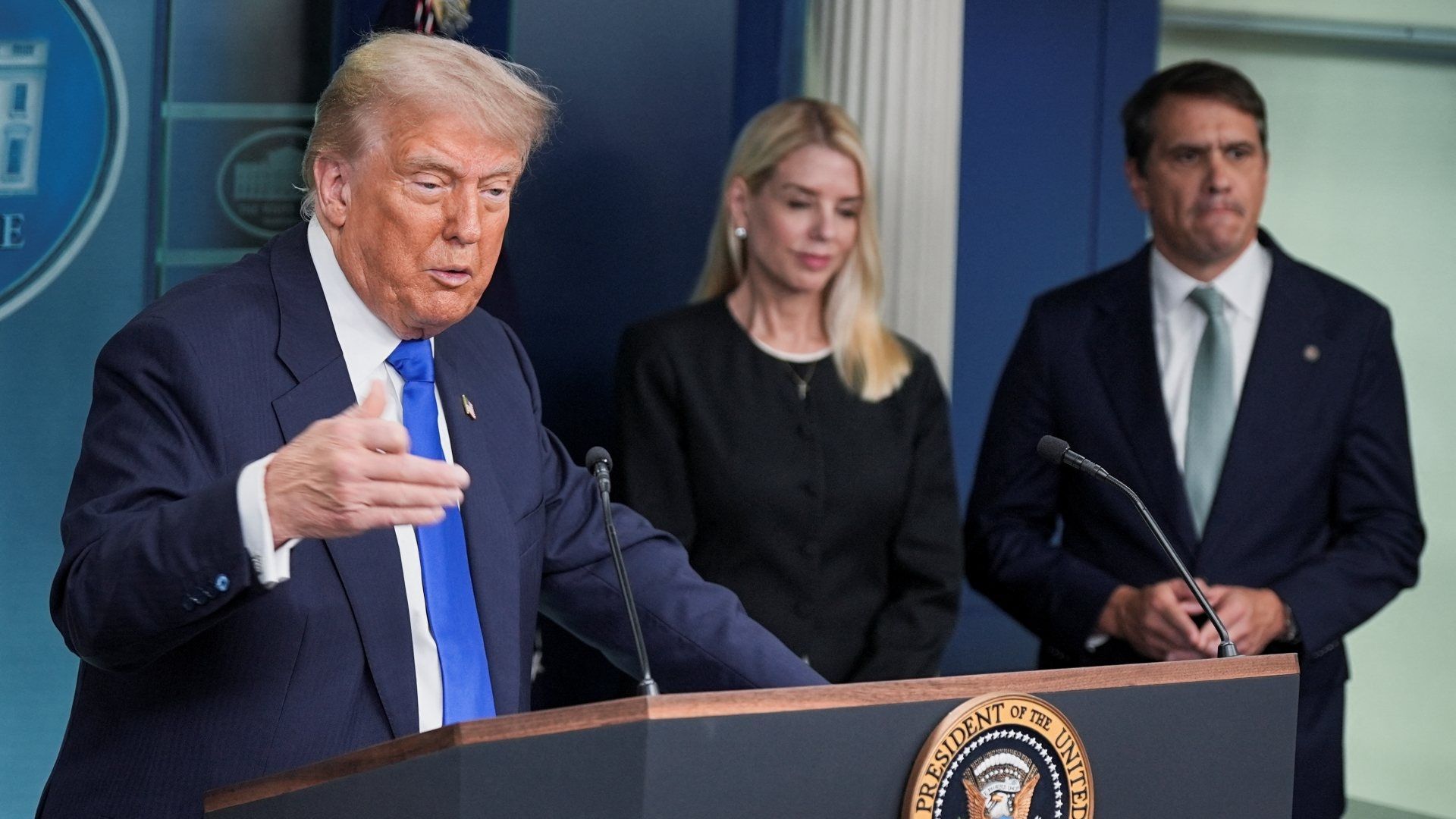 Conferencia de prensa de Donald Trump en la Casa Blanca. Foto: Reuters