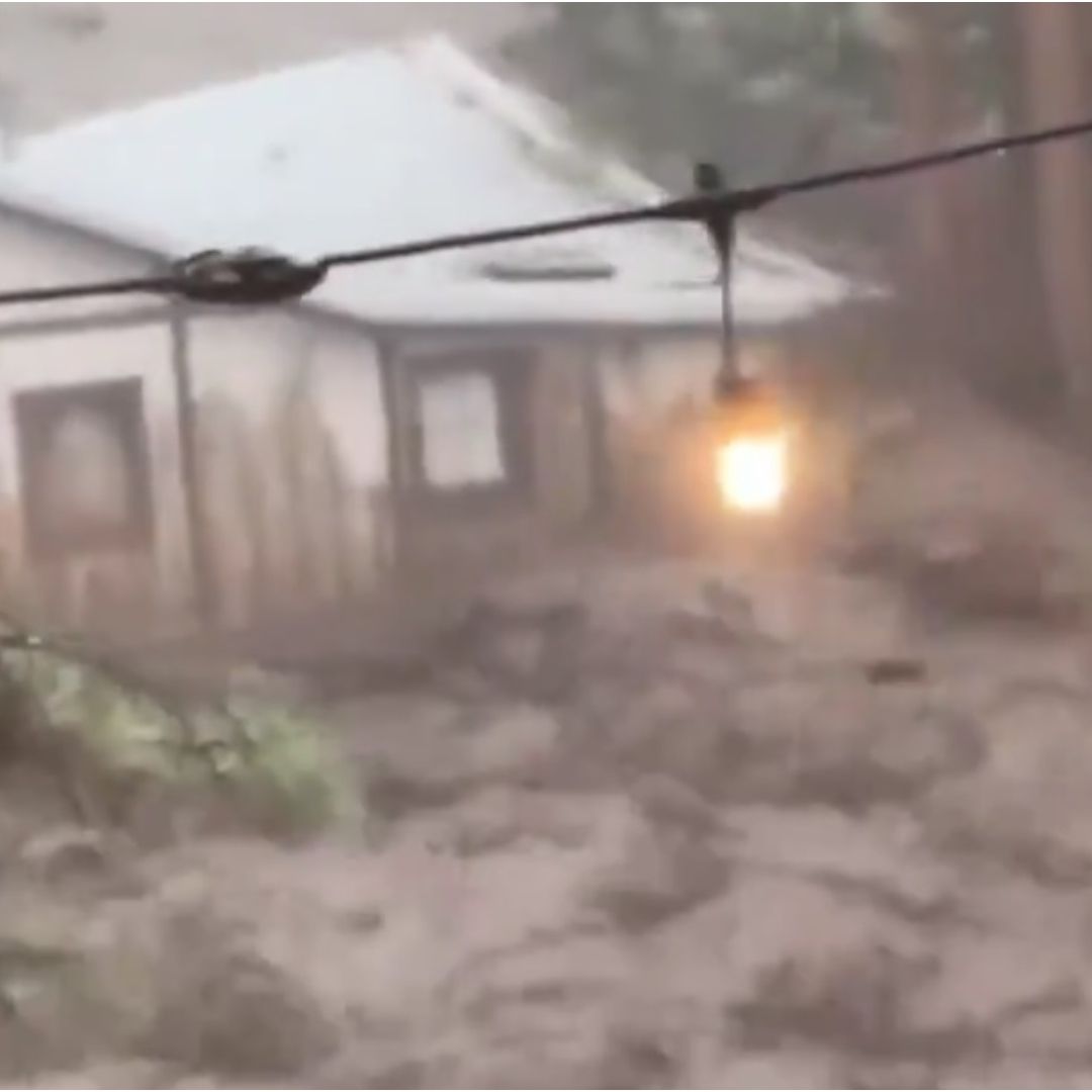 Hubo severas afectaciones por las inundaciones el pueblo montañoso de Ruiodo, en el sur de Nuevo México.