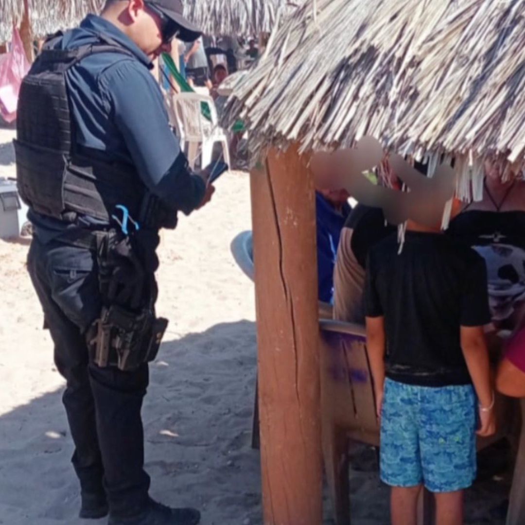 Niño de 6 Años Pidió Ayuda a Policías al Extraviarse en Bahía de Kino