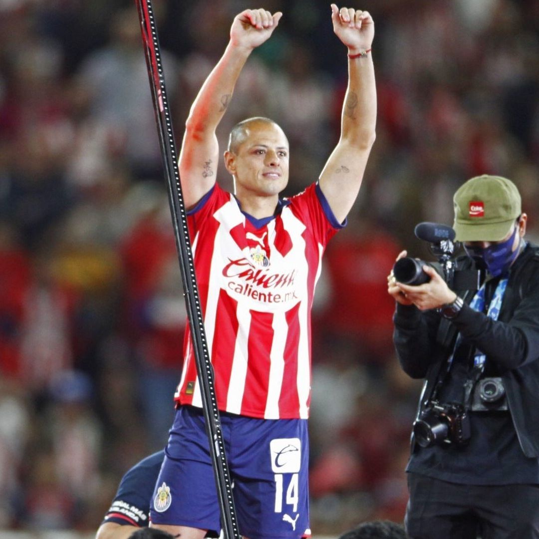 Federación Mexicana de Futbol y Chivas Sancionarán a Chicharito Hernández por Videos