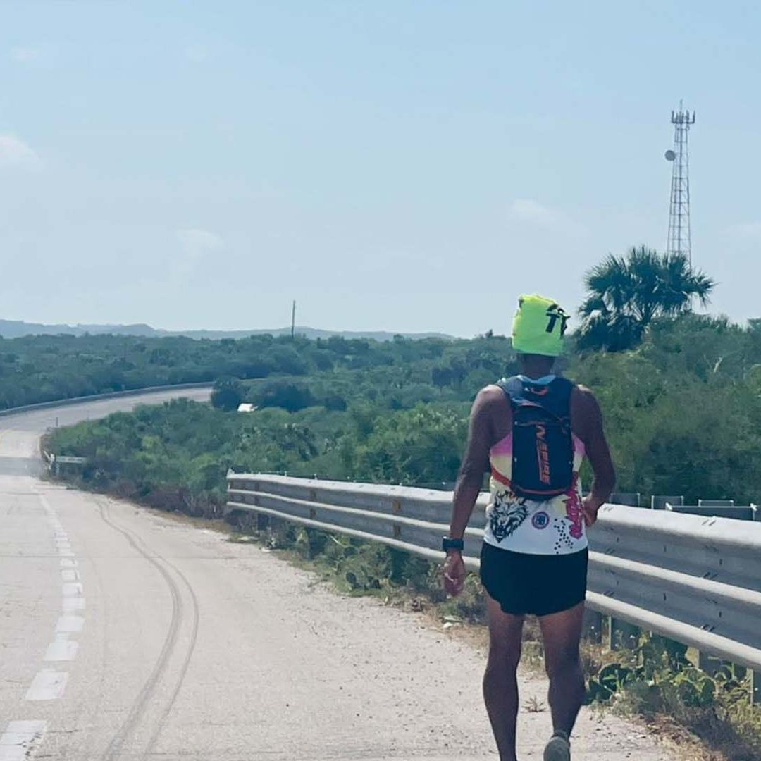Edgar Liñán Corre Más de 700 kilómetros en Tamaulipas Para Honrar el Deseo de su Padre