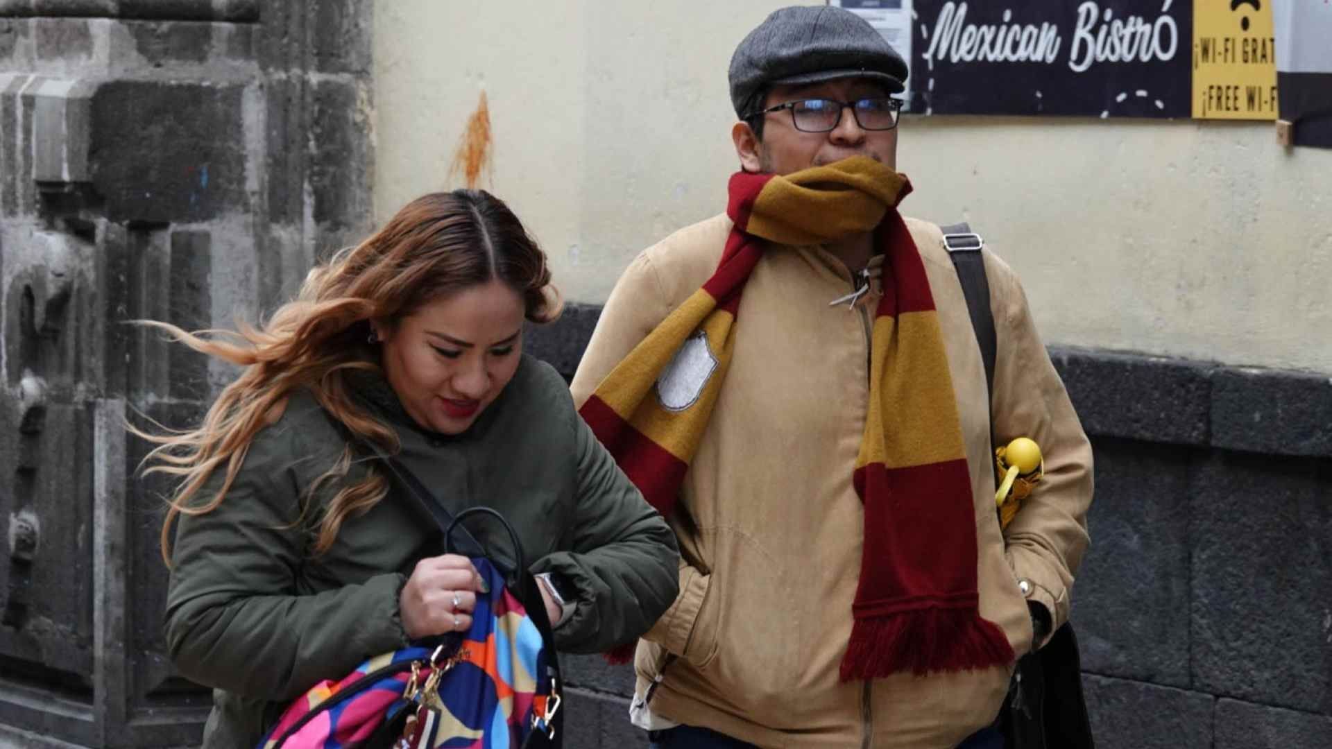 El frío obliga a emitir la alerta roja en cuatro alcaldías de la CDMX.