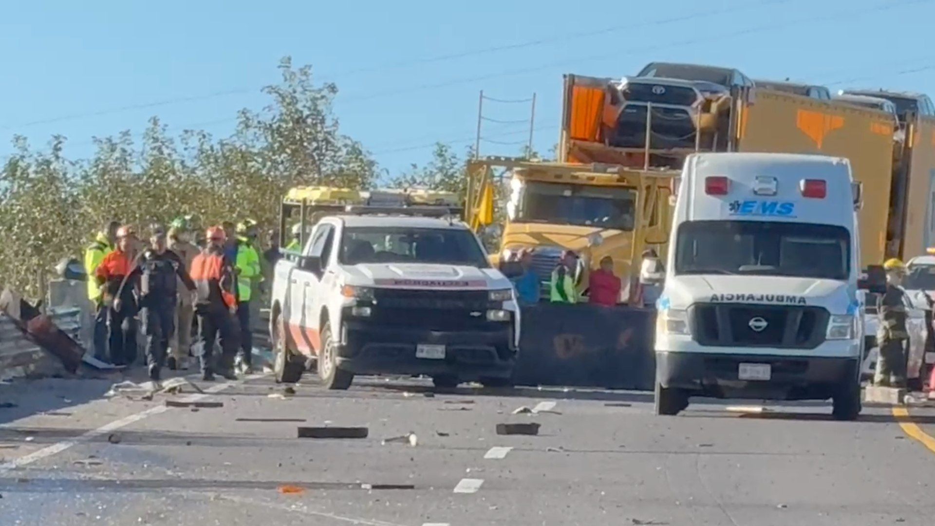 Cierran autopista Xalapa-Perote por accidente de tráiler