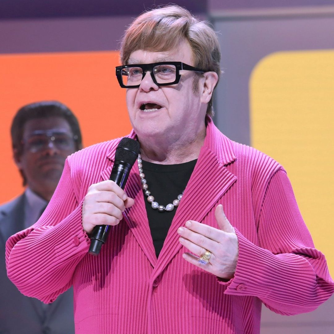 Elton John revela afectaciones en su vista