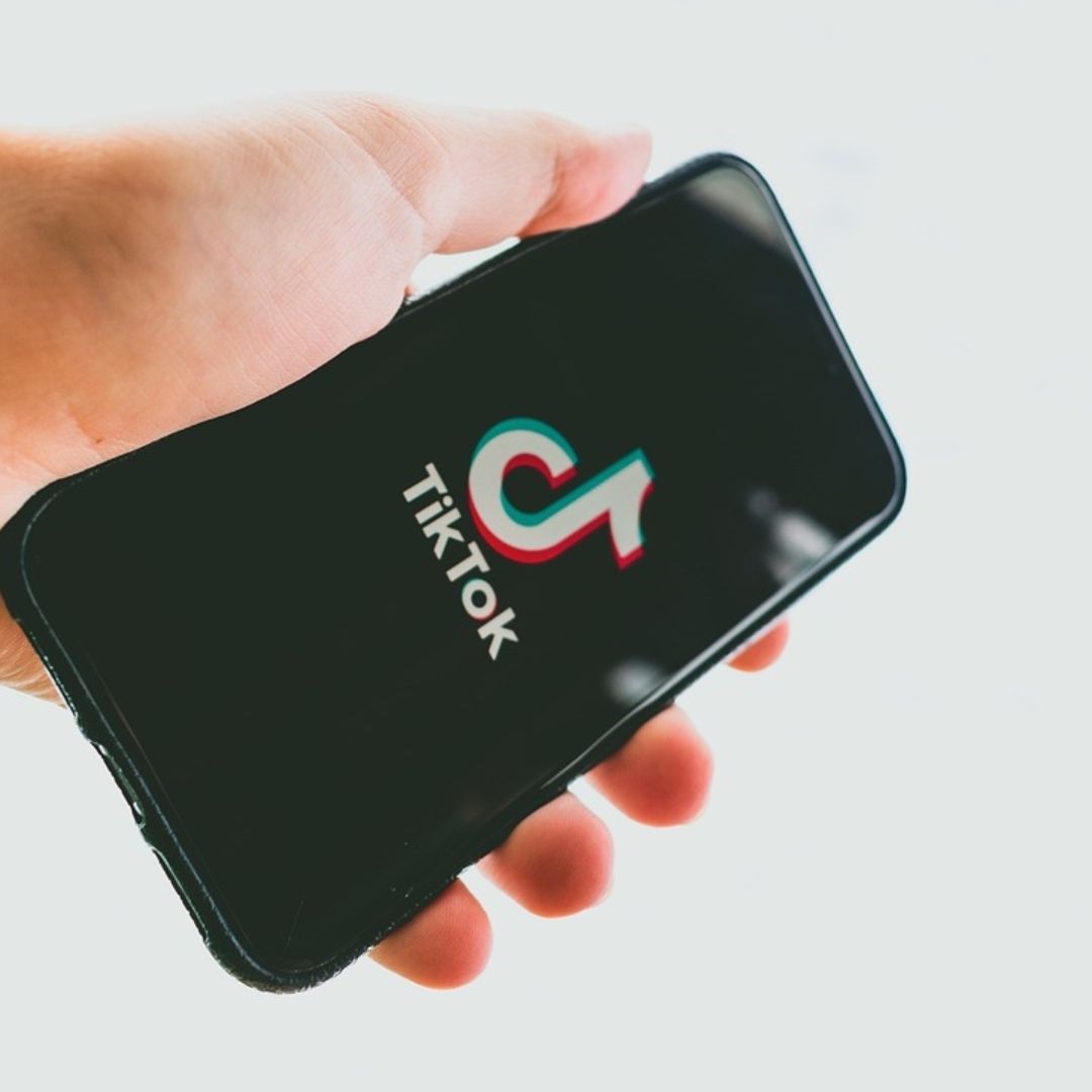 Menores de 18 Años No Podrán Usar en TikTok Filtros que Alteren Apariencia con Fines Cosméticos