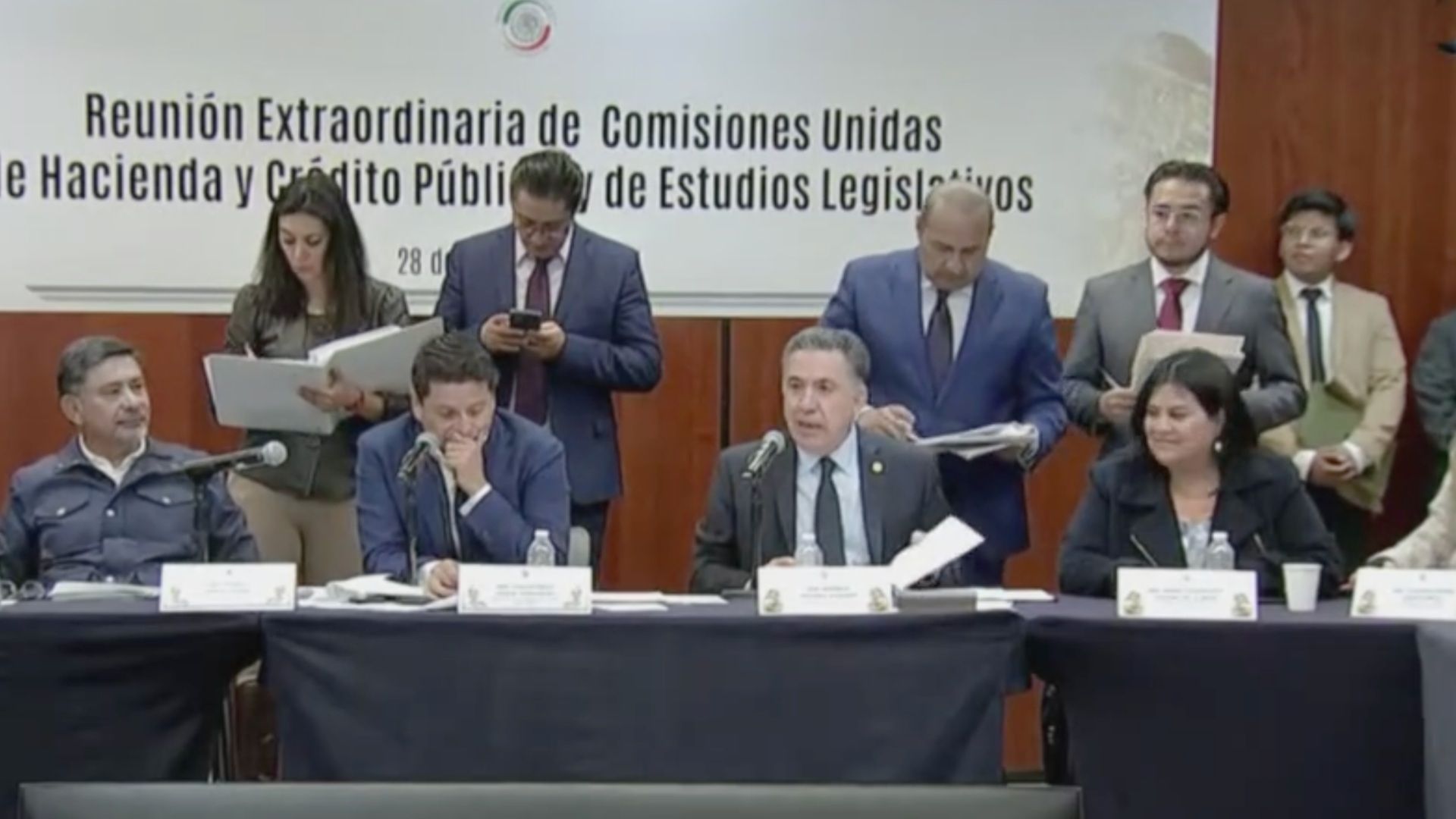Avanza Ley de Ingresos 2025 en el Senado, pero Confronta a PAN y Morena