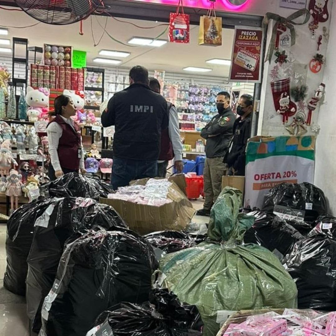 Operación Limpieza: ¿De Dónde Venía la 'Piratería' Decomisada en Plaza Izazaga 89?