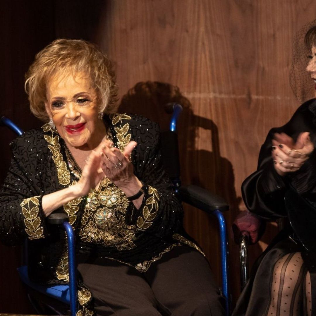 Alejandra Guzmán y Sylvia Pasquel ofrecieron una conferencia de prensa en la que hablaron sobre la muerte de Silvia Pinal