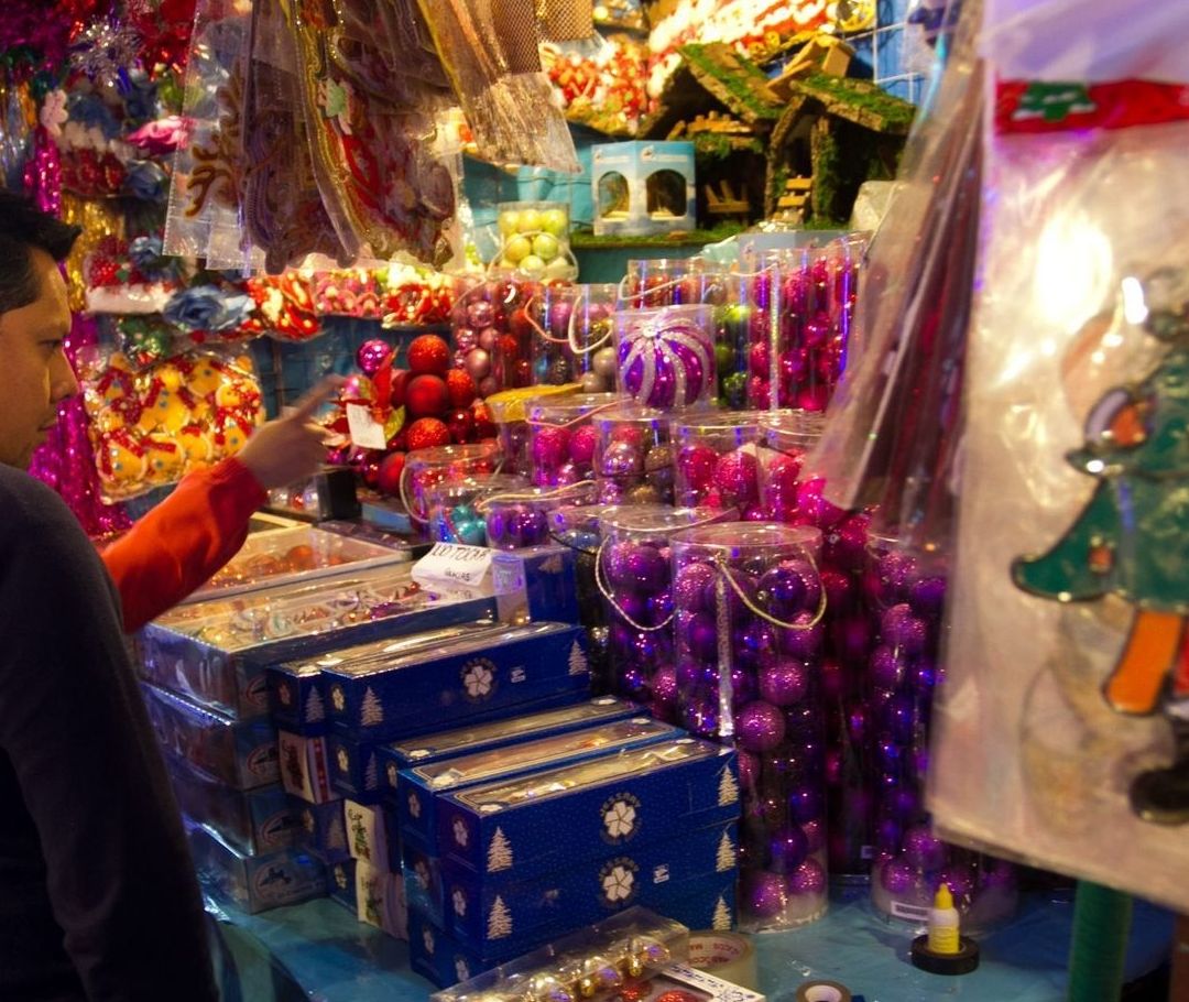 Consumidores prefieren artículos navideños económicos