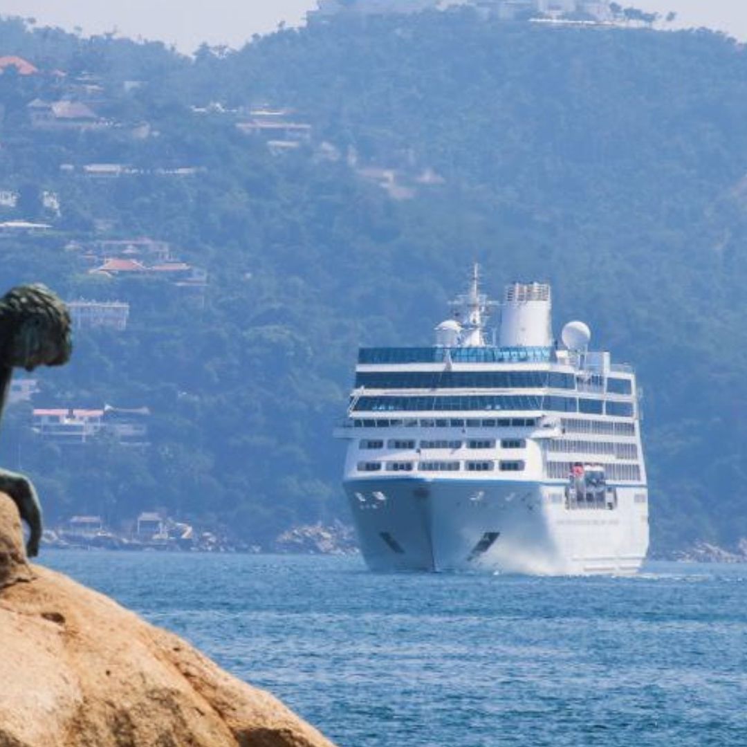 Arriba al Puerto de Acapulco el Cuarto Crucero de la Temporada