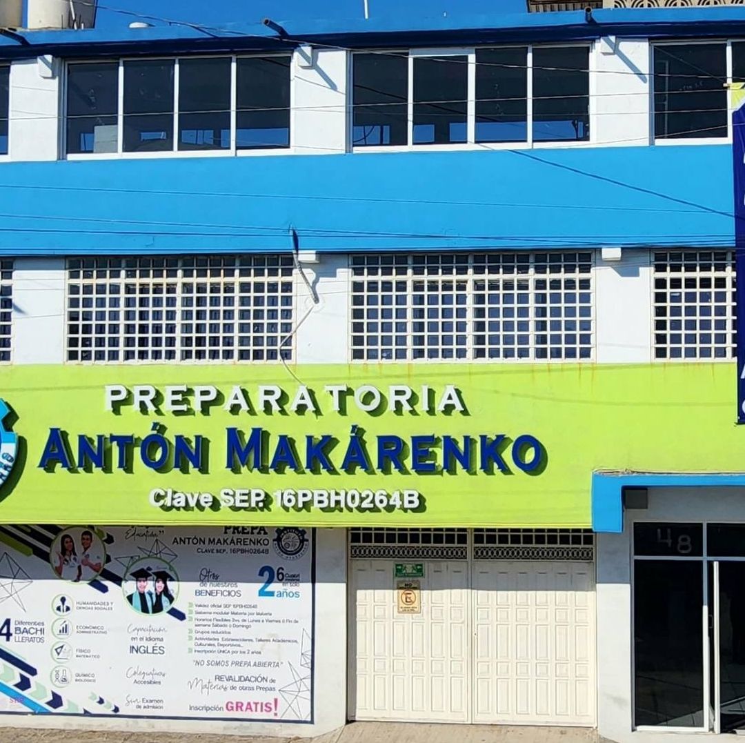 Escuela preparatoria Makarenko, en Michoacán. Foto: Facebook Escuela Makarenko
