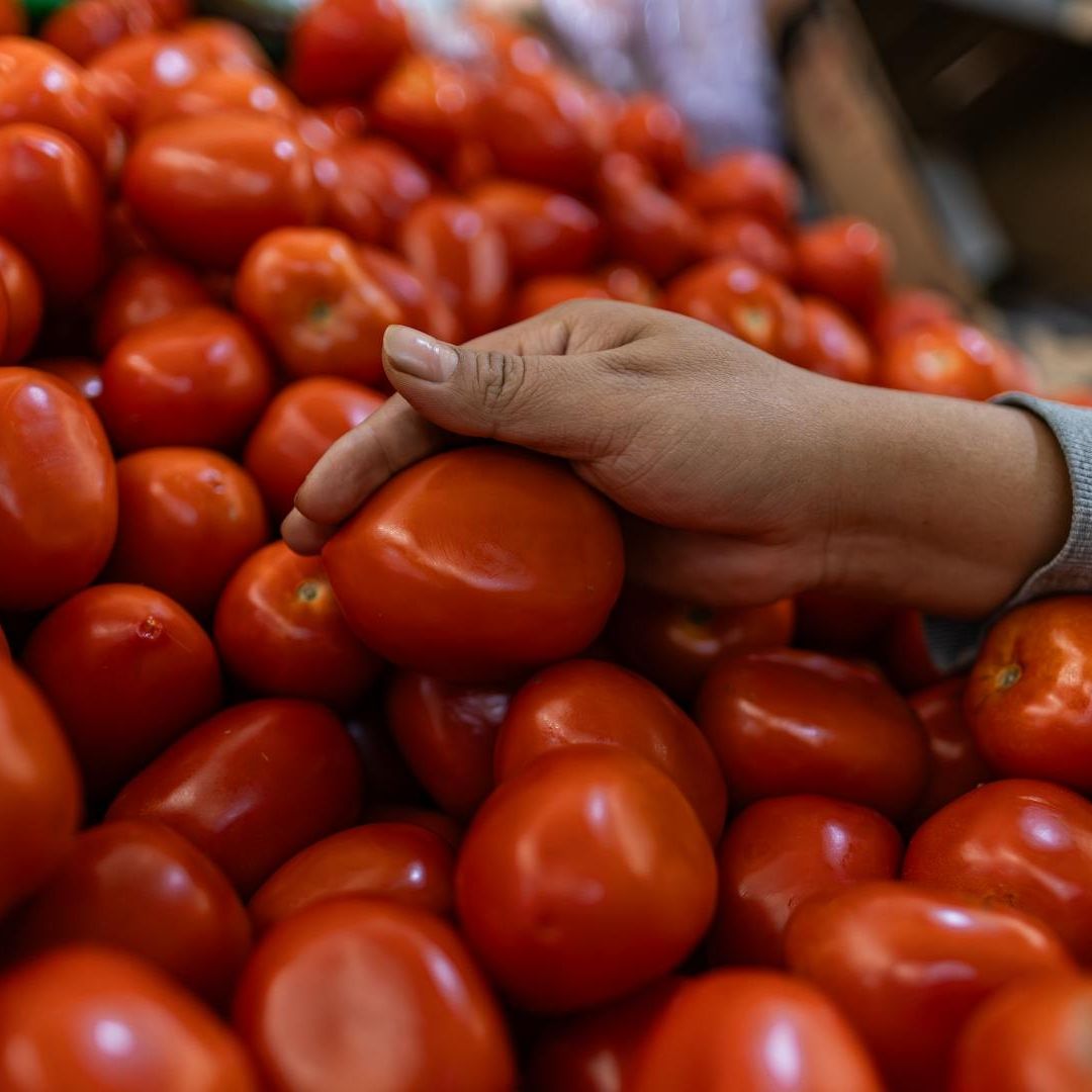 Venta de productos en mercado de la Ciudad de México.