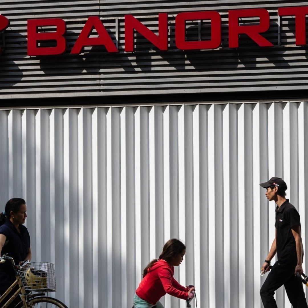 Conoce si los bancos trabajan en Semana Santa y qué días cierran en abril