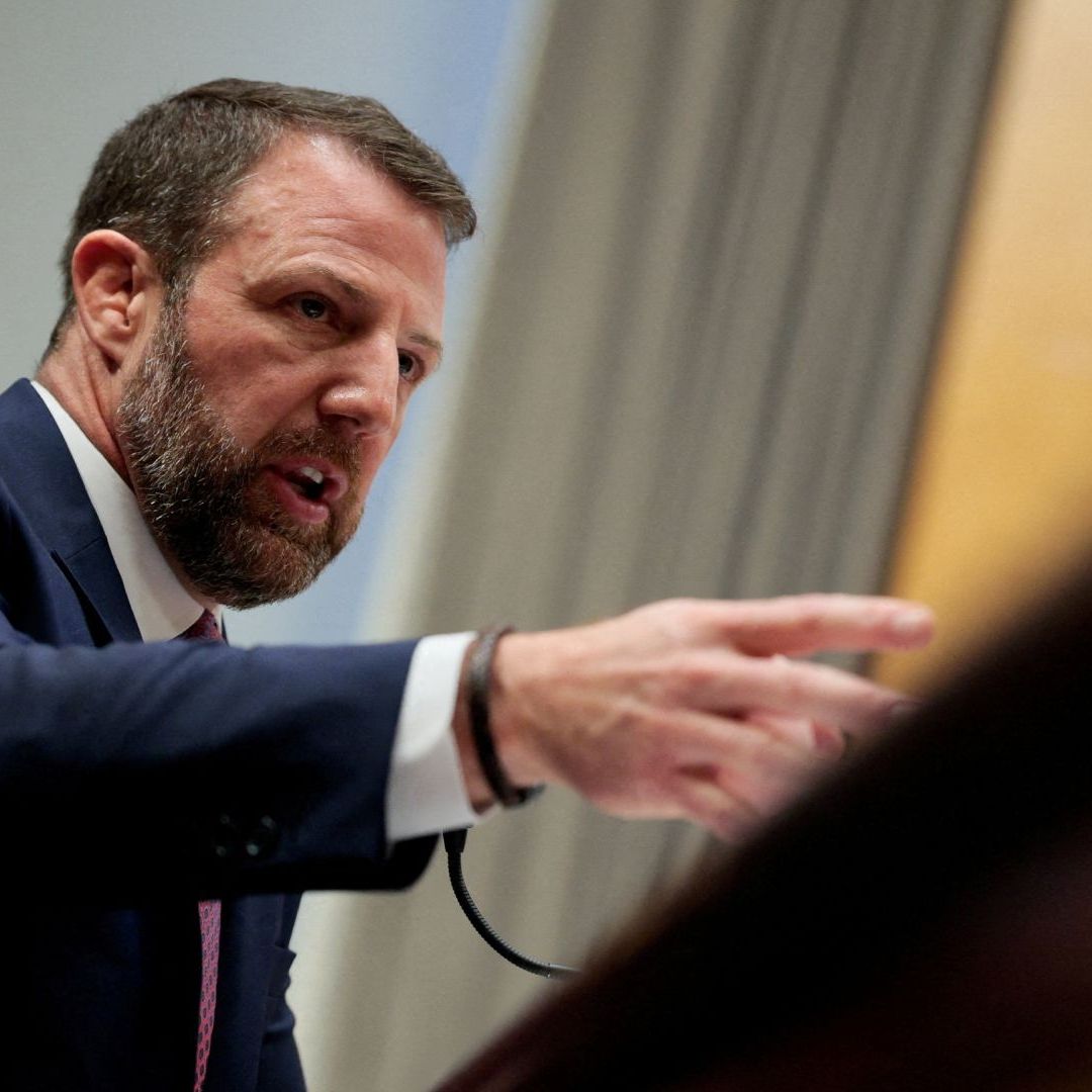 Mullin ha sostenido posiciones particularmente duras en materia migratoria.