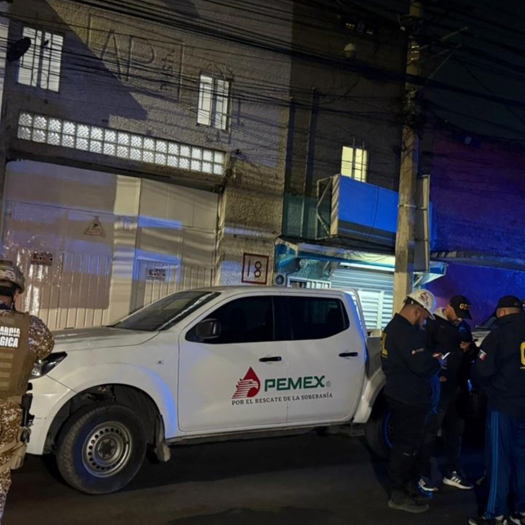 Hallan Toma de Huachicol en Tlalnepantla; Aseguran 25 Mil Litros de Combustible.