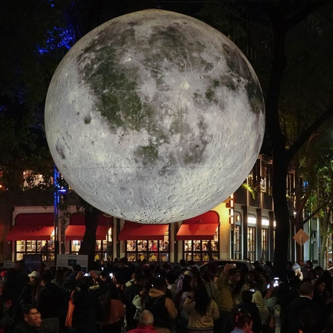 La luna gigante iluminará Reforma hasta el 29 de marzo.