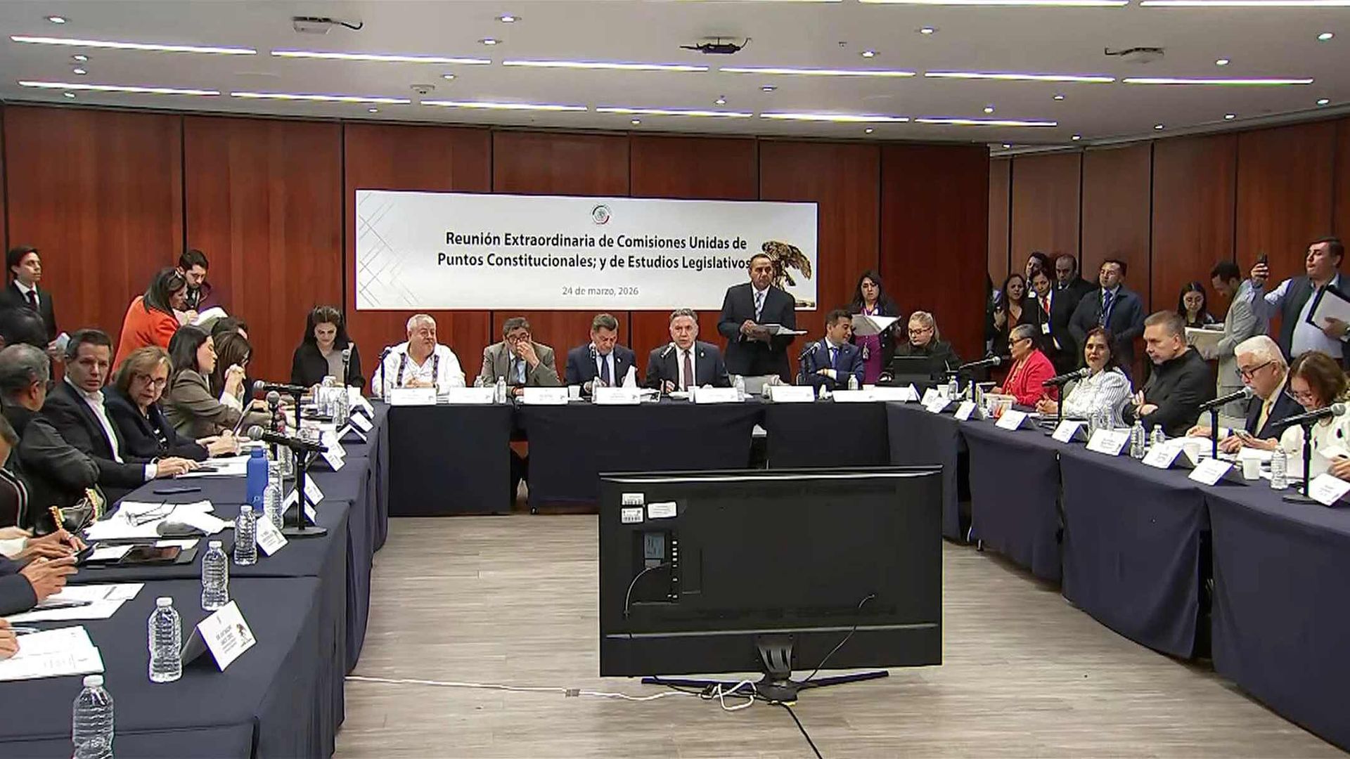 Aprueban Comisiones Unidas en el Senado el Dictamen del Plan B de la ...