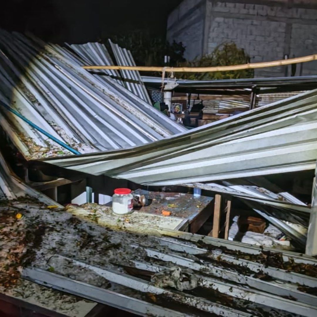 Granizada en Tlacotepec Puebla Deja Daños en Siete Casas Caída de Techo de Preescolar