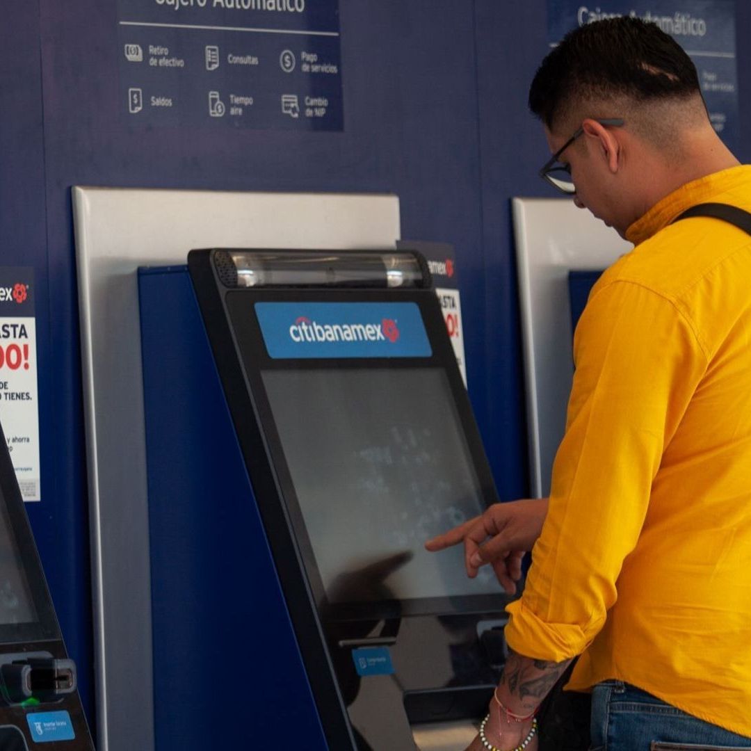 Checa Si los Bancos Abren en Jueves y Viernes Santo 2026 y las Operaciones que Puedes Hacer el 2 y 3 de Abril