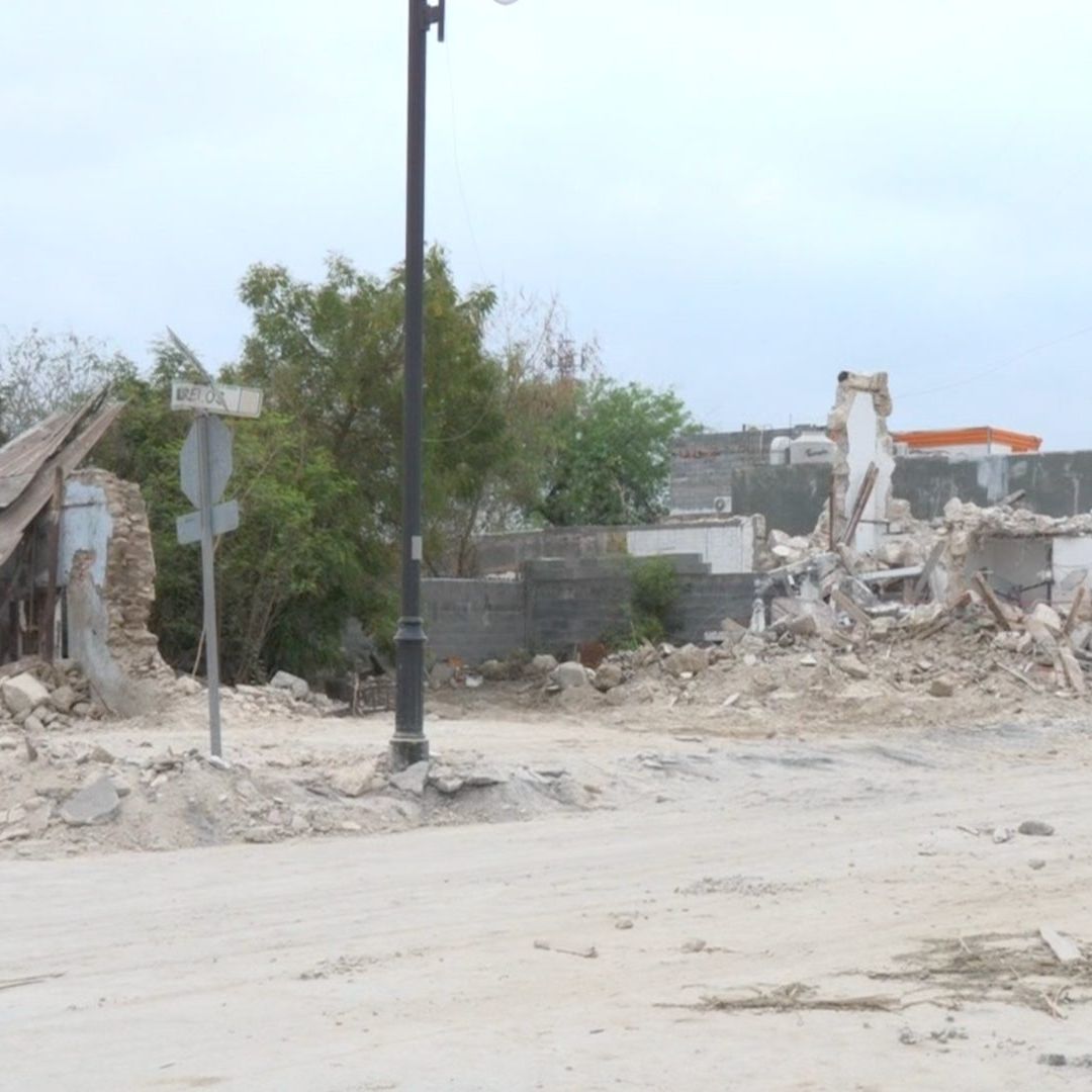Demolición de casas históricas en Pesquería