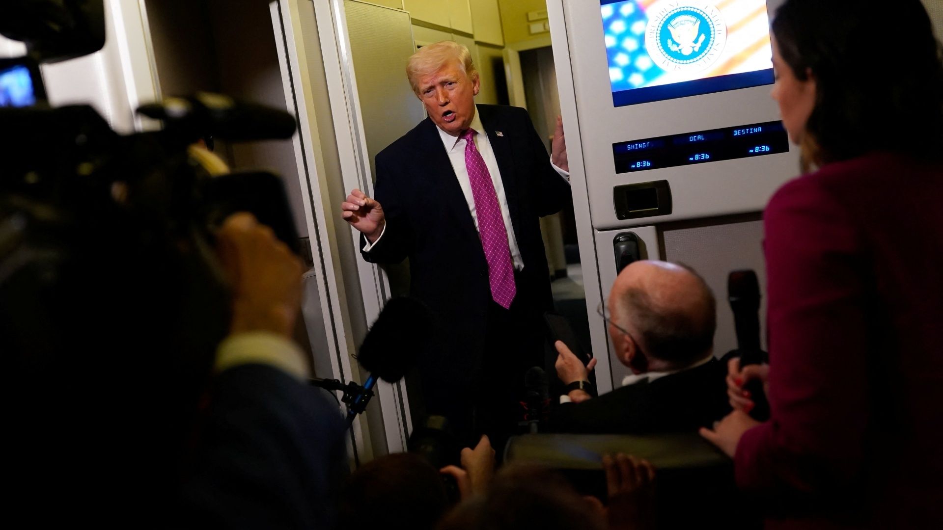 Trump Dice que No Hay Problema Por Buque Petrolero Ruso que Ayuda a Cuba.