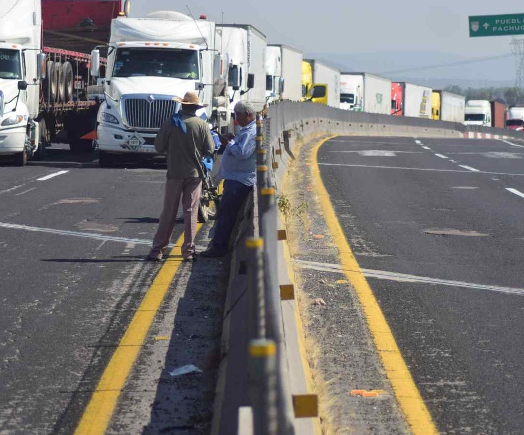 Transportistas bloqueo. Foto: Cuartoscuro