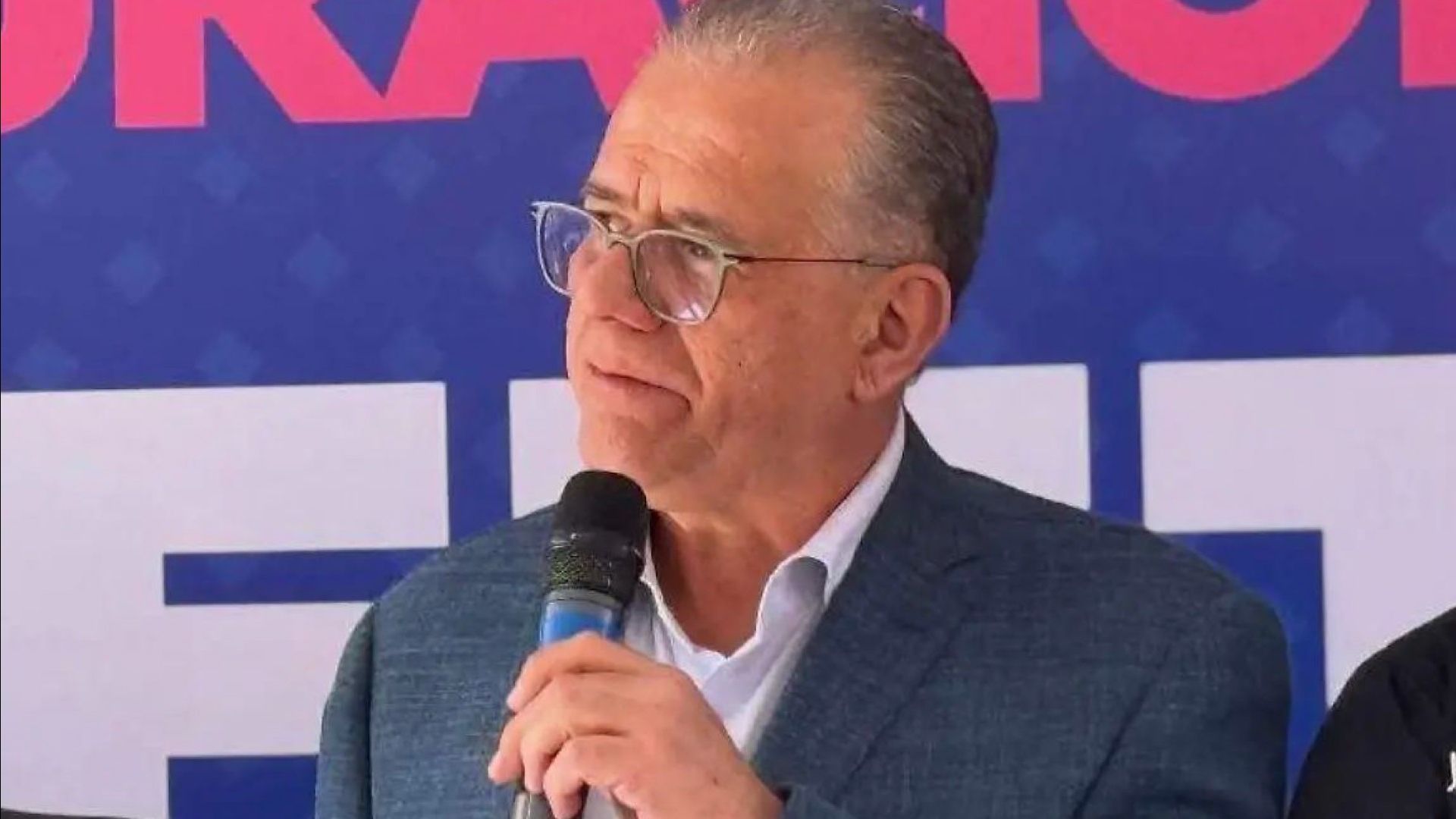 Renuncia Fernando Chávez Méndez Secretario General de San Luis Potosí