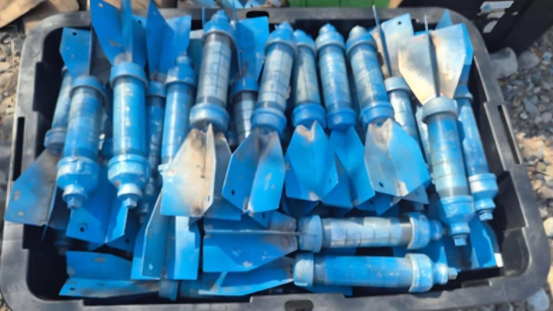 Aseguran y Destruyen Más de 300 Explosivos en La Tuna, Badiraguato, en Sinaloa