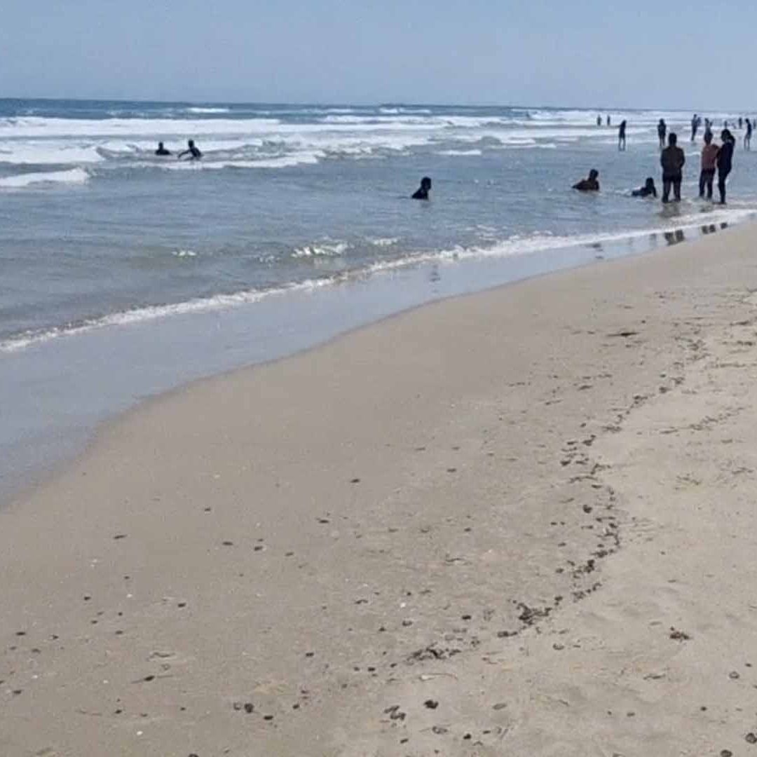 Aparecen Pequeños Restos de Hidrocarburo en Zona Turística de Playa Miramar