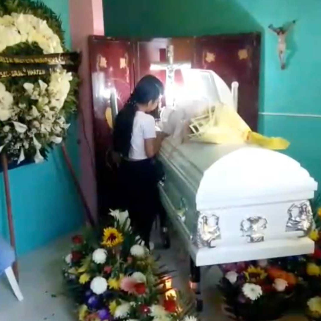 Dan Último Adiós Velorio Sherlyn Briyith Estudiante Murió Ahogada en Playa de Coatzacoalcos Veracruz