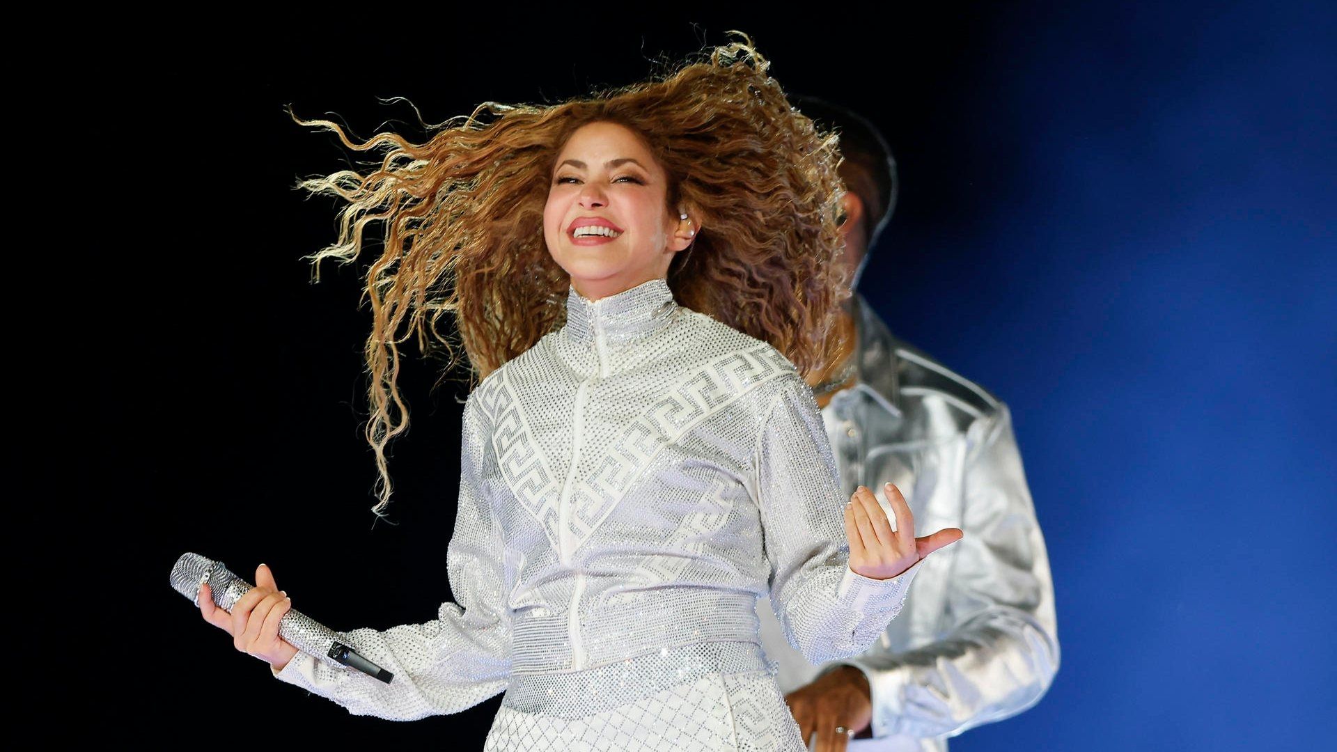 Mega operativo de seguridad en concierto de Shakira en el Zócalo.