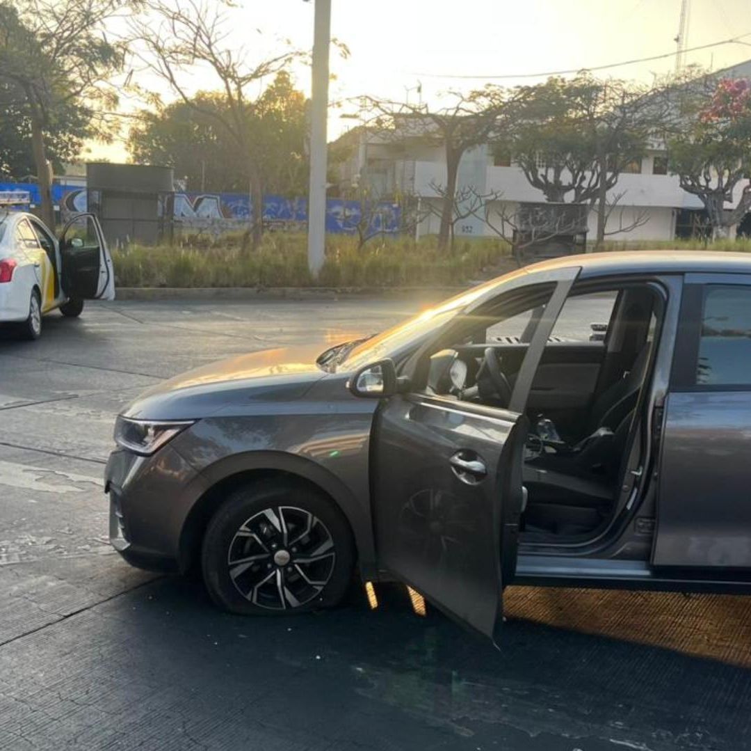 Ataque hoy en Guadalajara con ponchallantas